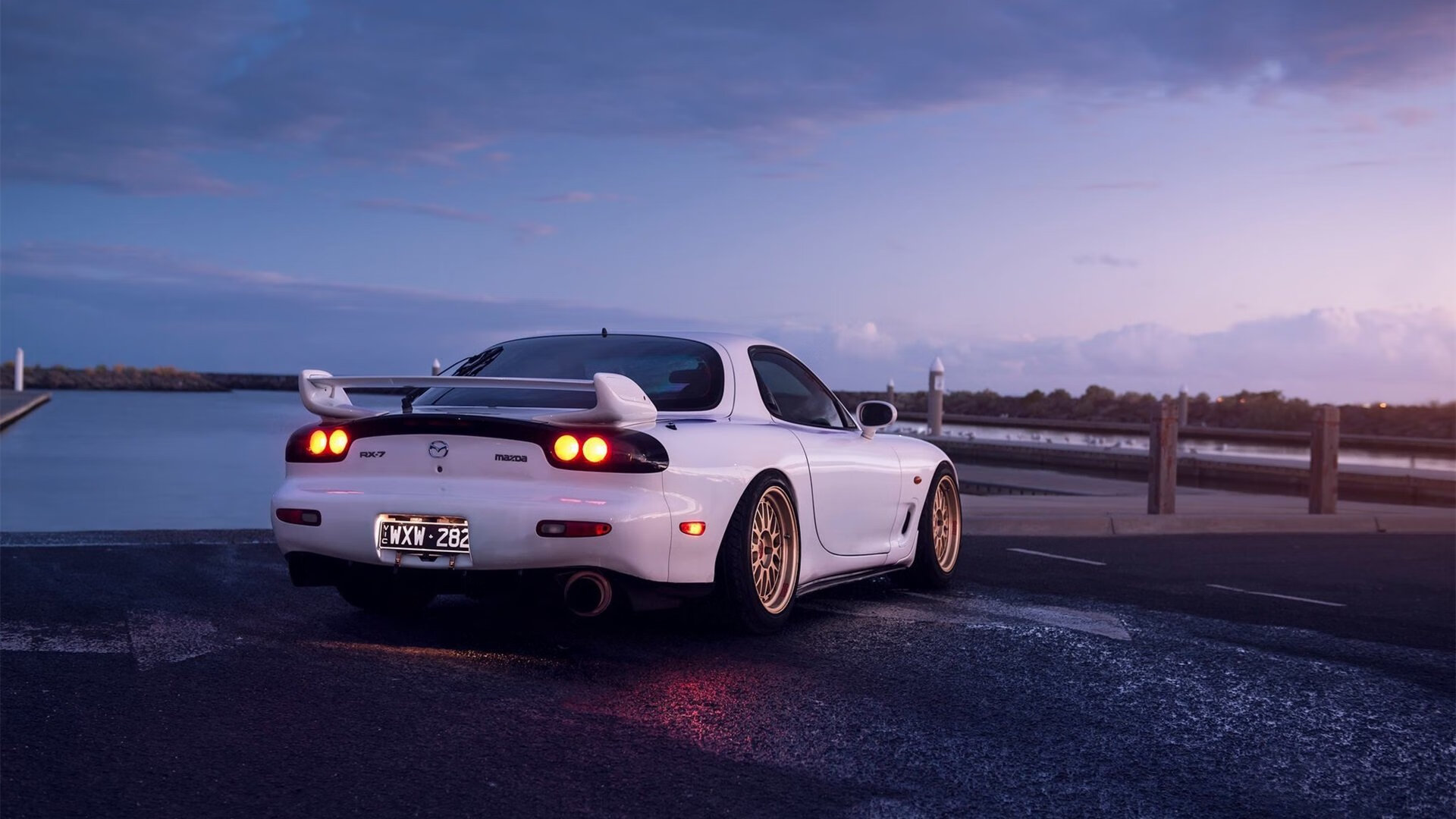 爱游戏娱乐平台-职业联赛裁判权威性建设滞后，五大联赛裁判薪资