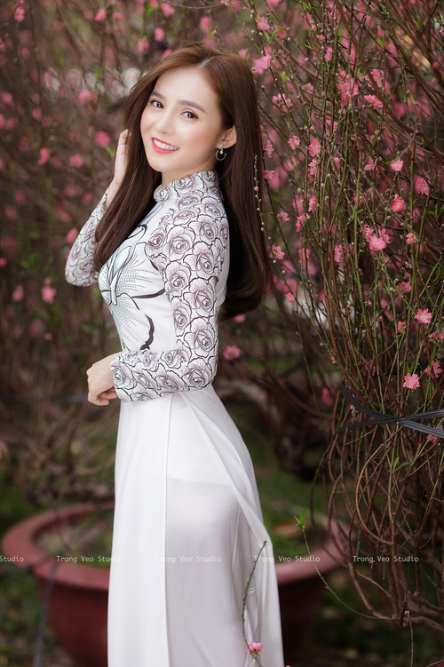 爱游戏下载-道格拉斯精准转身成比赛胜负关键，nba道格拉斯